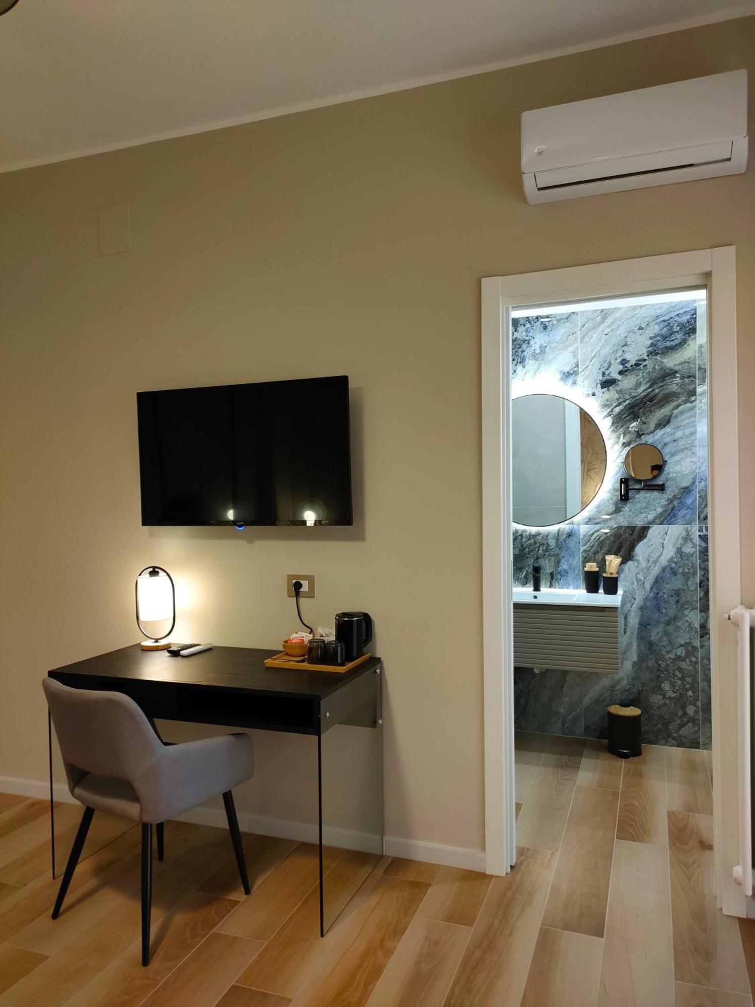 Agape Charme Rooms Bari Ngoại thất bức ảnh